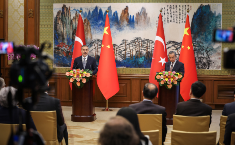 Fidan Beijing'de: 'Koridor savaşları'nda eksen kaydı, Türkiye ile Çin aynı noktada