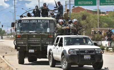 Bolivya’da darbe girişimi: Askerler sarayı bastı, başkan teslim olmadı