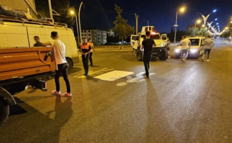 Kürtçe trafik uyarıları silinmişti: Diyarbakır'da yeniden yazıldı