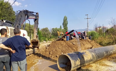 İçme suyu hattı çalışmasında göçük: Üç işçi hayatını kaybetti