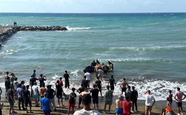 Hatay'da denizde akıntıya kapılan beş kişiden ikisi boğuldu