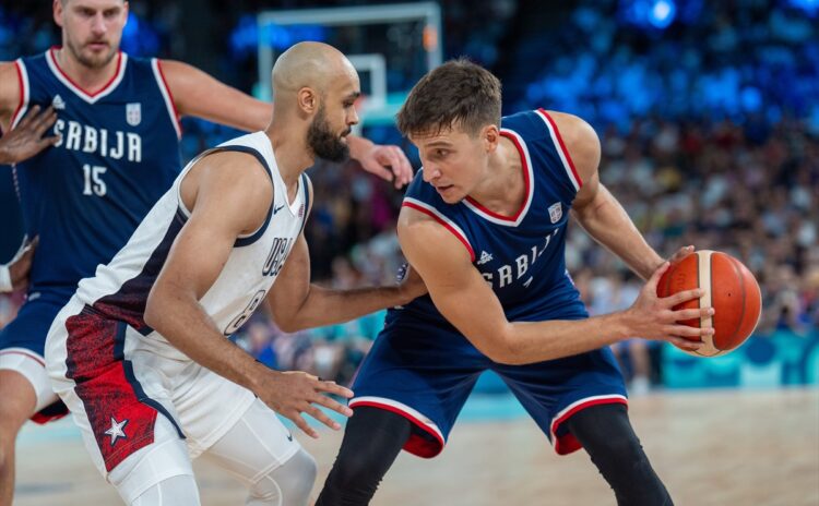 ABD'nin yıldızlarla dolu basketbol takımı Sırbistan'ı zor bela yenebildi