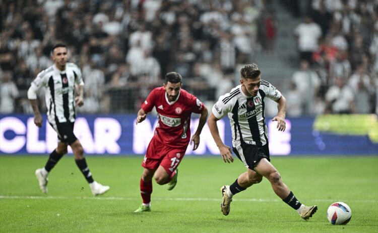 Beşiktaş kendi evinde prömiyeri dört dörtlük yaptı