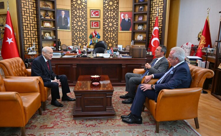 Bahçeli-Koç görüşmesinde '17-25 Aralık' detayı: Duran saat hâlâ odasında