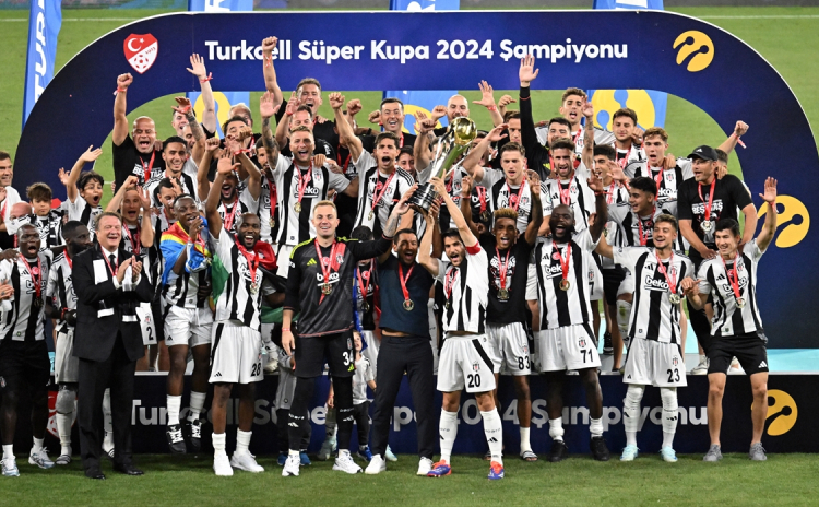 'Süper' Beşiktaş, Galatasaray'ı perişan etti: Tarihe geçen skor