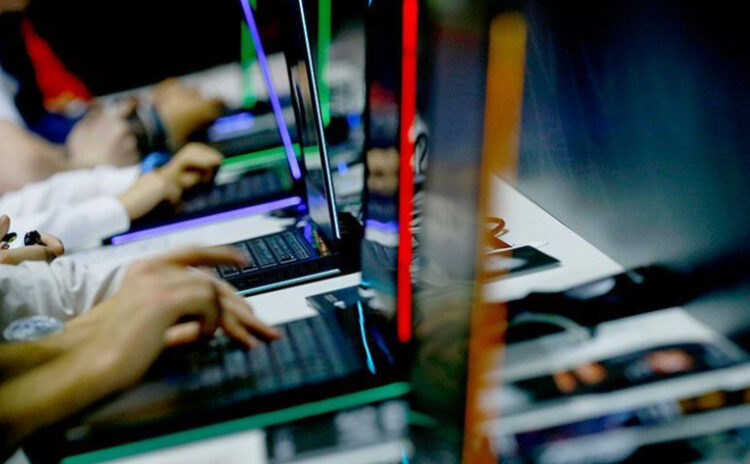 AK Partili Yayman'a göre yeni 'milli güvenlik problemi' bilgisayar oyunları