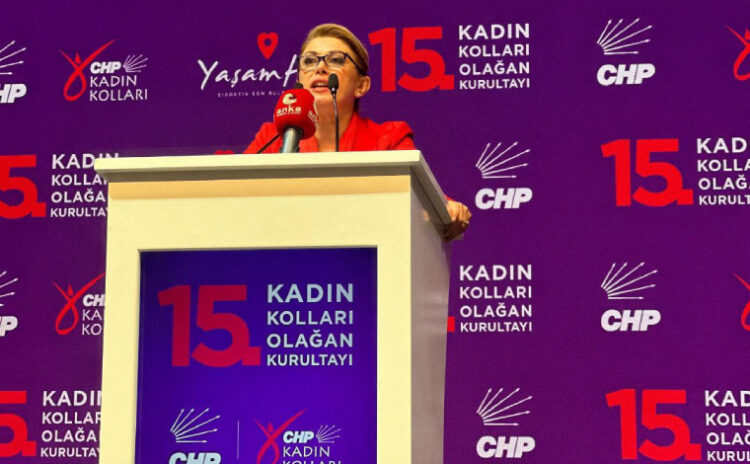 Üç aday Aylin Nazlıaka lehine çekilmişti: CHP Kadın Kolları Başkanlığı'na Asu Kaya Gedik seçildi