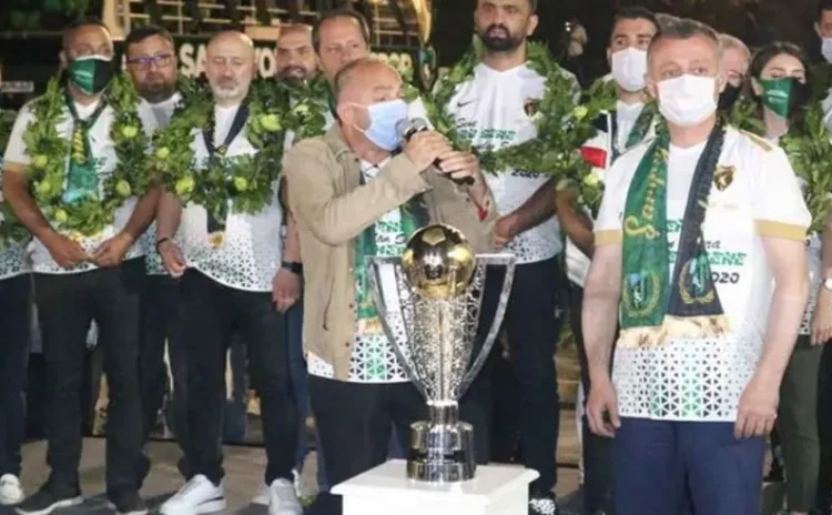 Kocaelispor'un 3. Lig şampiyonluk kupası kayıp