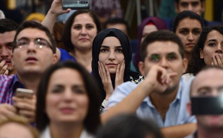 Öğretmenlik mülakat sonuçlarının açıklanıp geri çekildiği iddia edildi