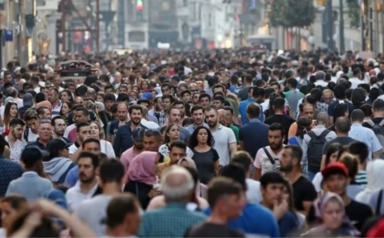 Türkiye'nin işsizlik rakamları bir tuhaf sarkaç gibi, bir ay ileri bir ay geri gidiyor