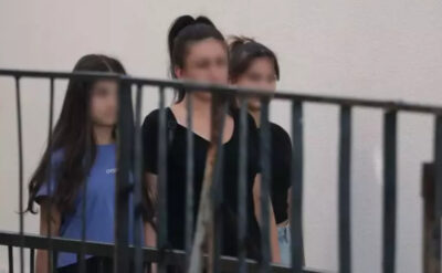 Eski eşini yedi defa bıçakladı, üstüne bir de şikayetçi oldu: Sinem’i hapse çocukları yolculadı