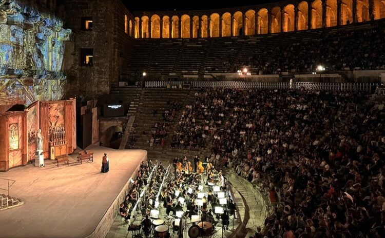 Aspendos Opera ve Bale Festivali'ni 12 bin kişi izledi, birinciliği 'Kuğu Gölü'ne verdiler!