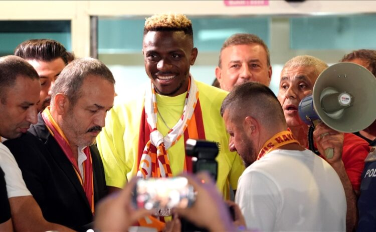 Galatasaray'ın Osimhen imzası dünya basınında: Yaz transferinin pembe dizilerinden