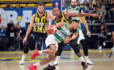 Fenerbahçe, Süper Lig’de namağlup