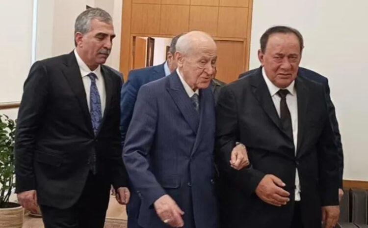 Bahçeli'nin en kritik günlerinde Alaattin Çakıcı'dan ziyaret