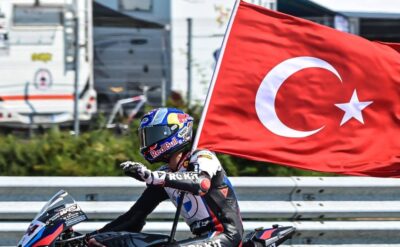 Toprak Razgatlıoğlu zirveye döndü: İkinci kez Dünya Superbike şampiyonu!