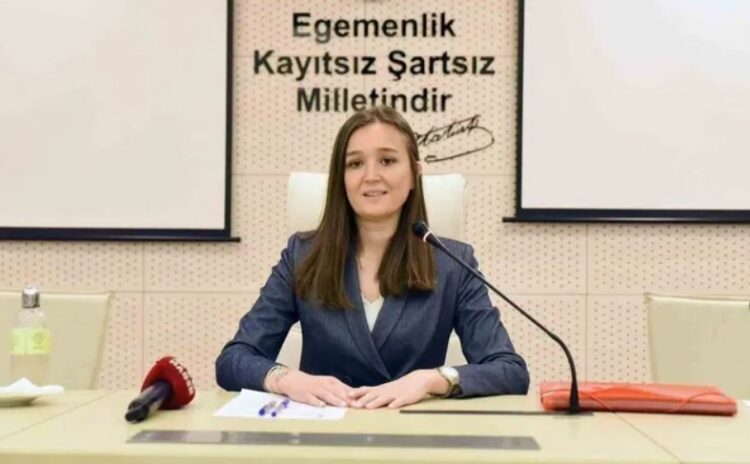 Gülşah Durbay: Erişim yasağını kaldırıp yazıyı yeniden yayınladılar