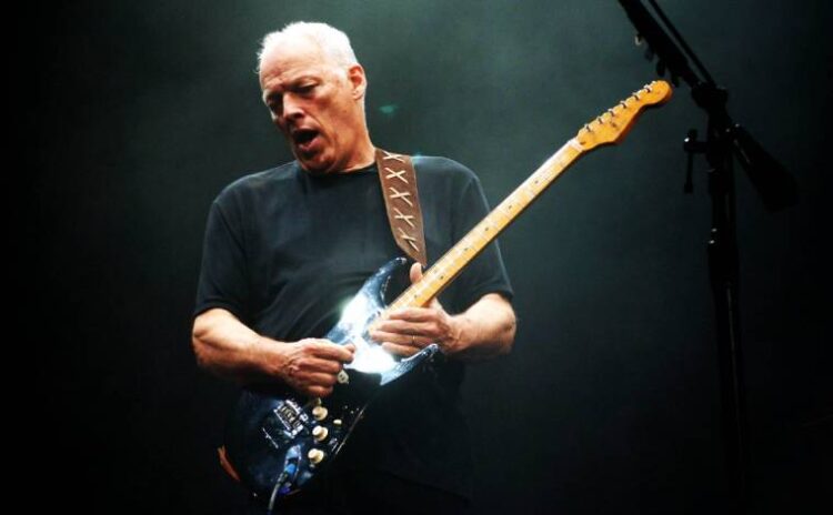 David Gilmour'dan Roger Waters'a: Putin gibi bir diktatörü destekleyenle işim olmaz