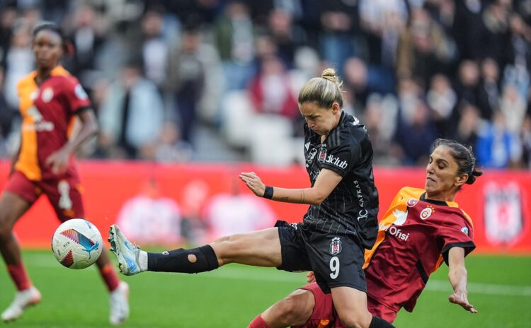 Kadın futbolunda Beşiktaş, Galatasaray'ı mağlup etti