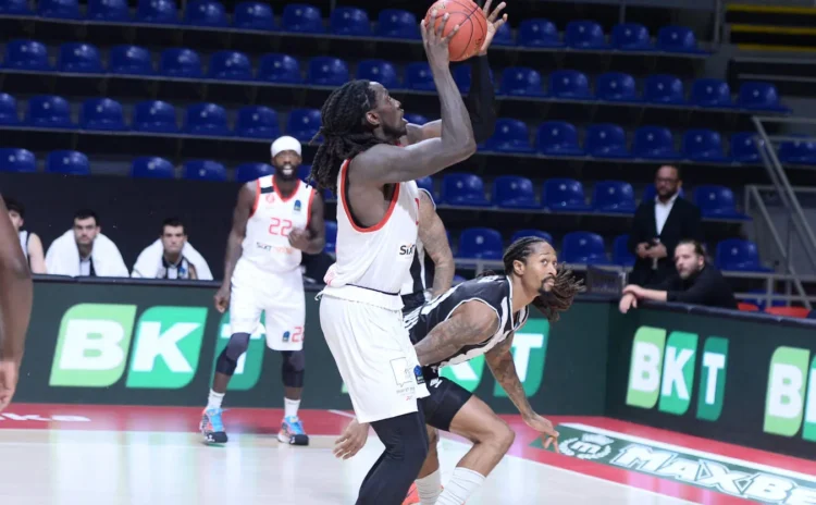 Johnathan Motley Kızılyıldız'ın teklifini kabul etti, Hapoel hukuk yoluna başvuruyor