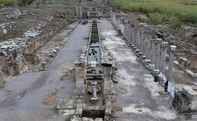 Perge’deki Antik Kestros çeşmesinden 1800 yıl sonra su akıyor