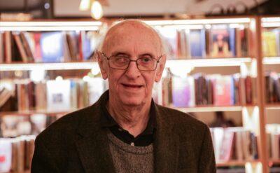 Petros Markaris: ‘Yapay zekaya kızdım, romanını yazdım’