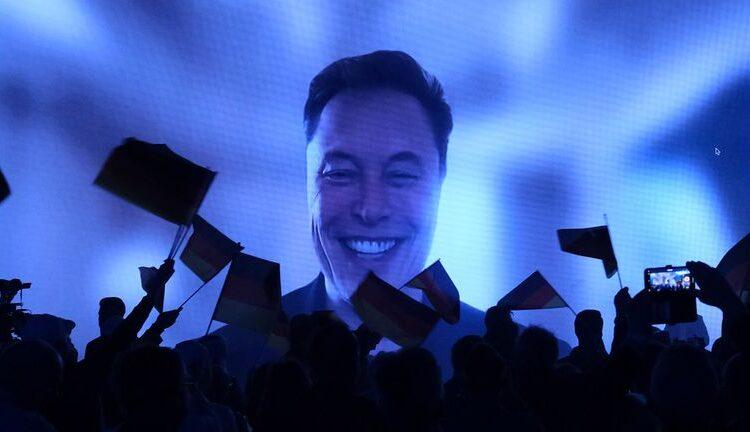 Elon Musk bu kez de AfD’nin mitingine canlı bağlantıyla katıldı