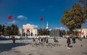 Özgür Özel momentumu arkasına aldığını düşünüyor