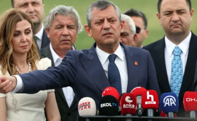 Özgür Özel, Erdoğan’ın Anayasa çağrısına kapıyı şartlı araladı