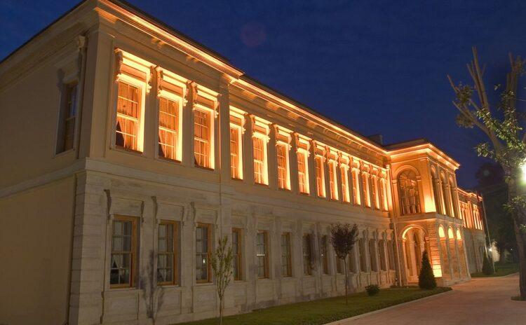 ‘Çalışma ofisi’ diyen dilinizi eşek arısı soksun