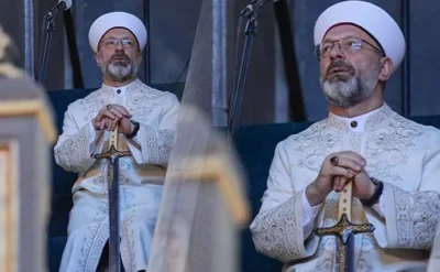 Ali Erbaş dine hizmet mi etti, zarar mı verdi?