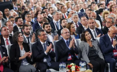 Bir tuhaf paranoya ülkesinde yaşıyoruz, tuhaflığın farkında bile değiliz