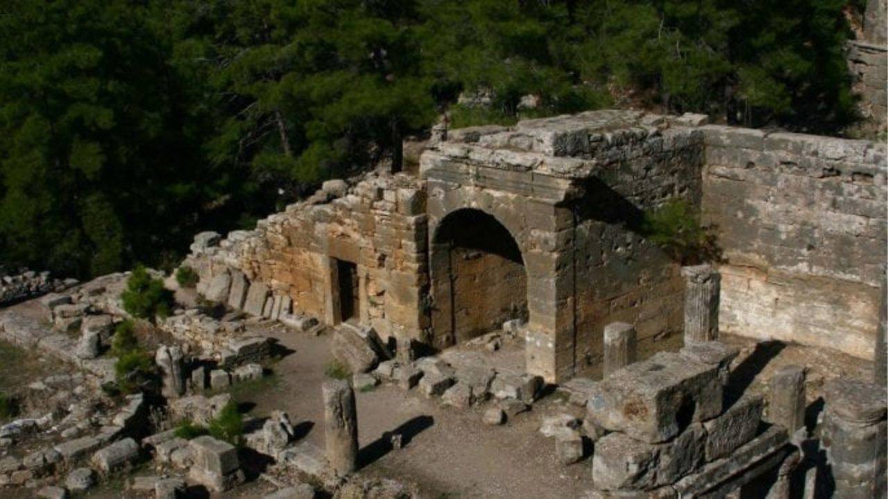 Idyros Antik Kenti Meclis gündeminde: Otel yapılacak