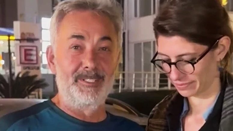 Sevgilisiyle görüntüledi, muhabirleri kibarca uyardı