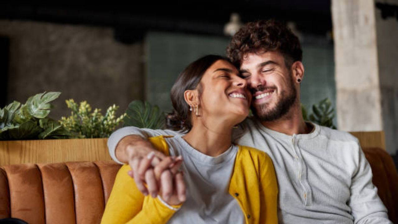 Her şey aşk için, her şey ilişki için diyen beş burç