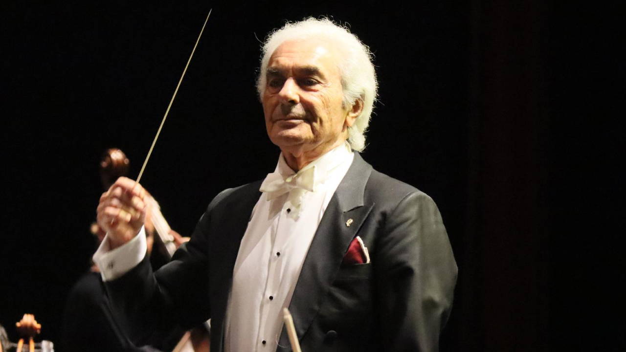 Gürer Aykal yönetiminde ‘Öğretmenler Günü’ konseri