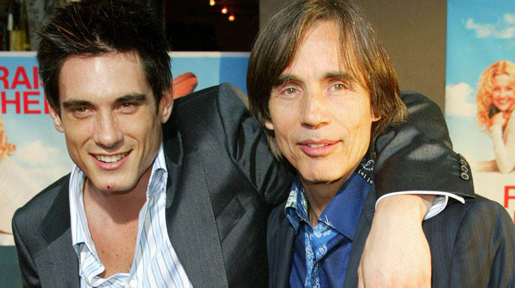 Ünlü şarkıcı oğlunu genç yaşında kaybetti