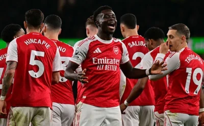 Arsenal 90+4’te gol buldu, liderliği bırakmadı