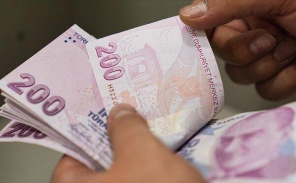 Asgari ücrete sadece yüzde 27 zam geldi, ilk kez açlık sınırının altında ücret belirlendi