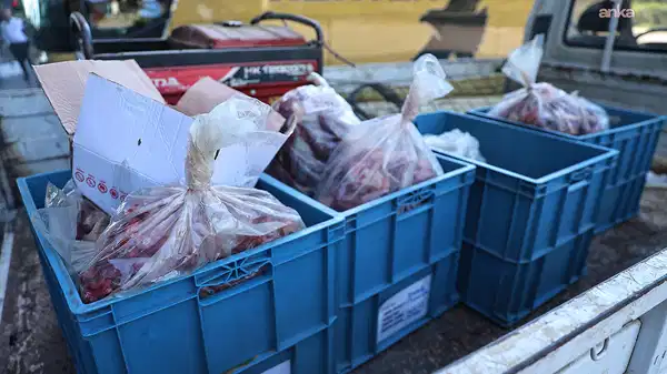 Otogardan operasyon: 270 kilo kırmızı et ve 5 kilo köfteye el kondu