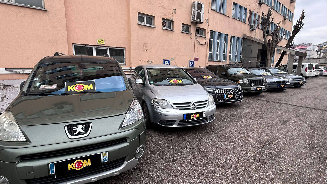 Tunceli’de operasyon: Yasal sürede çıkış yapmayan 7 araca el kondu