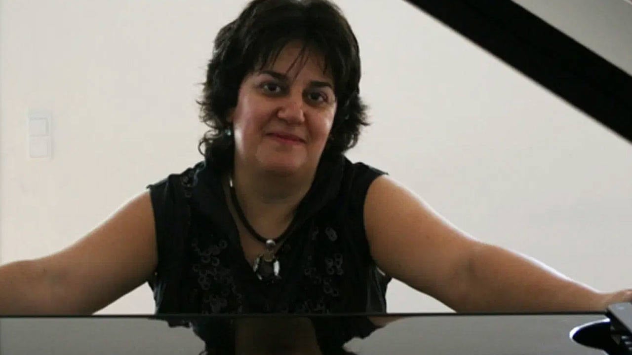 Piyanist Yeşim Gökalp Bodrum’da evinde ölü bulundu