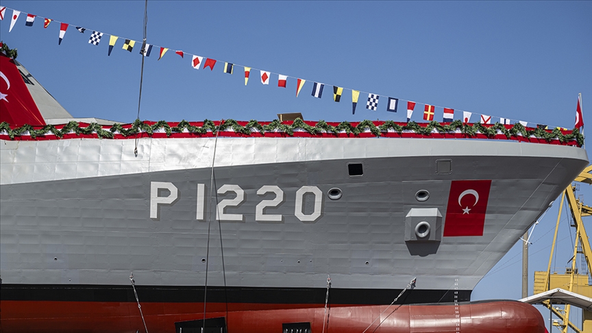 Türkiye, ilk kez NATO ülkesine savaş gemisi sattı