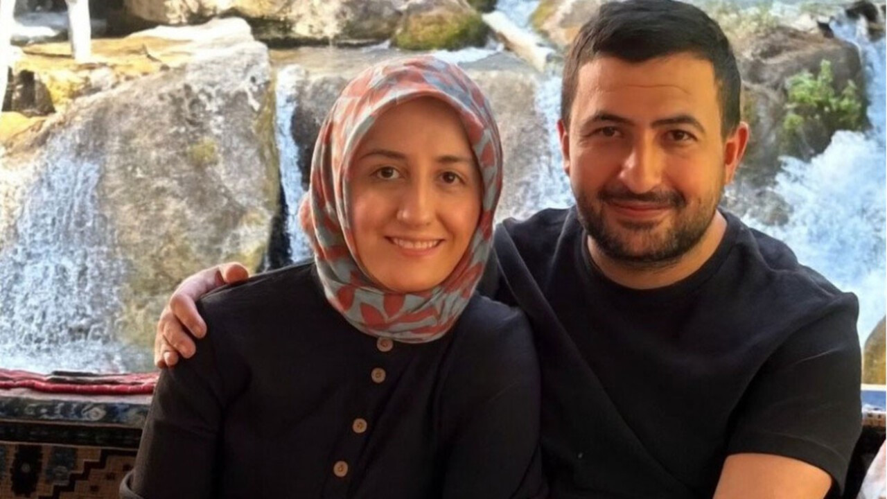 Kırmızı bülten talep edildi: 154 milyonluk altın ve gümüşleri market arabasına yüklemiş