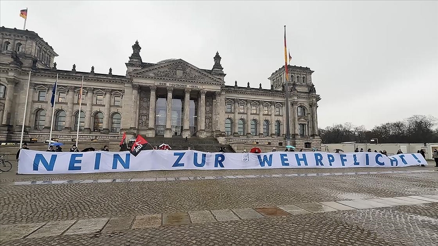 Almanya’da asker sayısını artırıyor: Yasa tasarısı Federal Mecliste kabul edildi