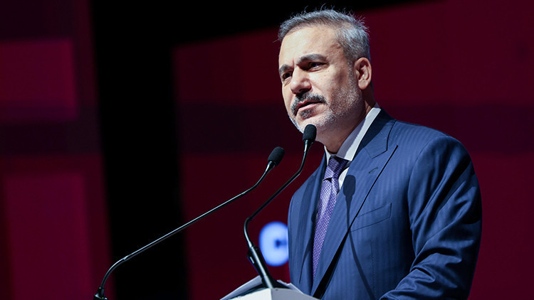 Hakan Fidan’dan SDG’ye: Silahla yoluna devam edersen silahla karşılık bulursun