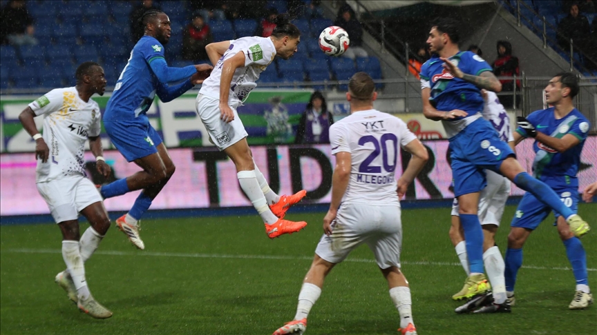 Rizespor silkindi, kendine geldi