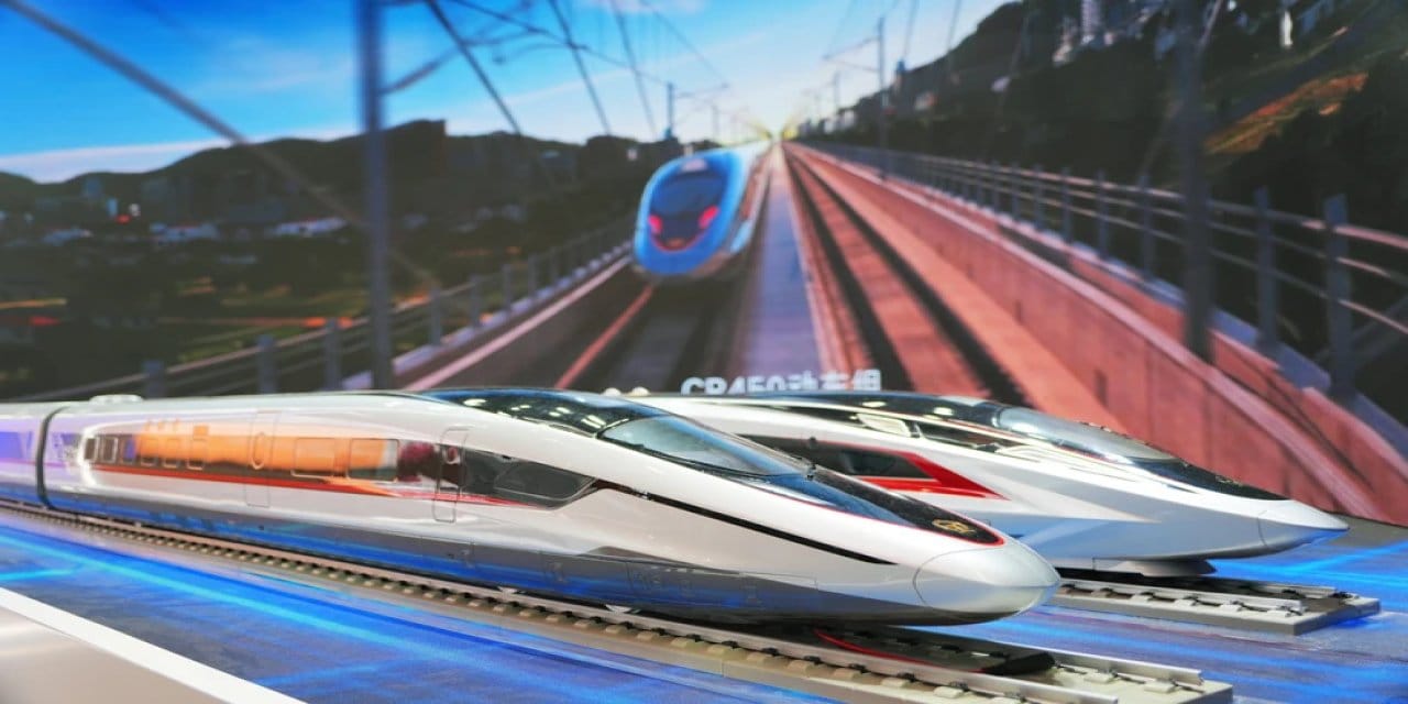 Dünyanın en hızlı treni: Saatte 450 km hızla mermi gibi ilerleyecek