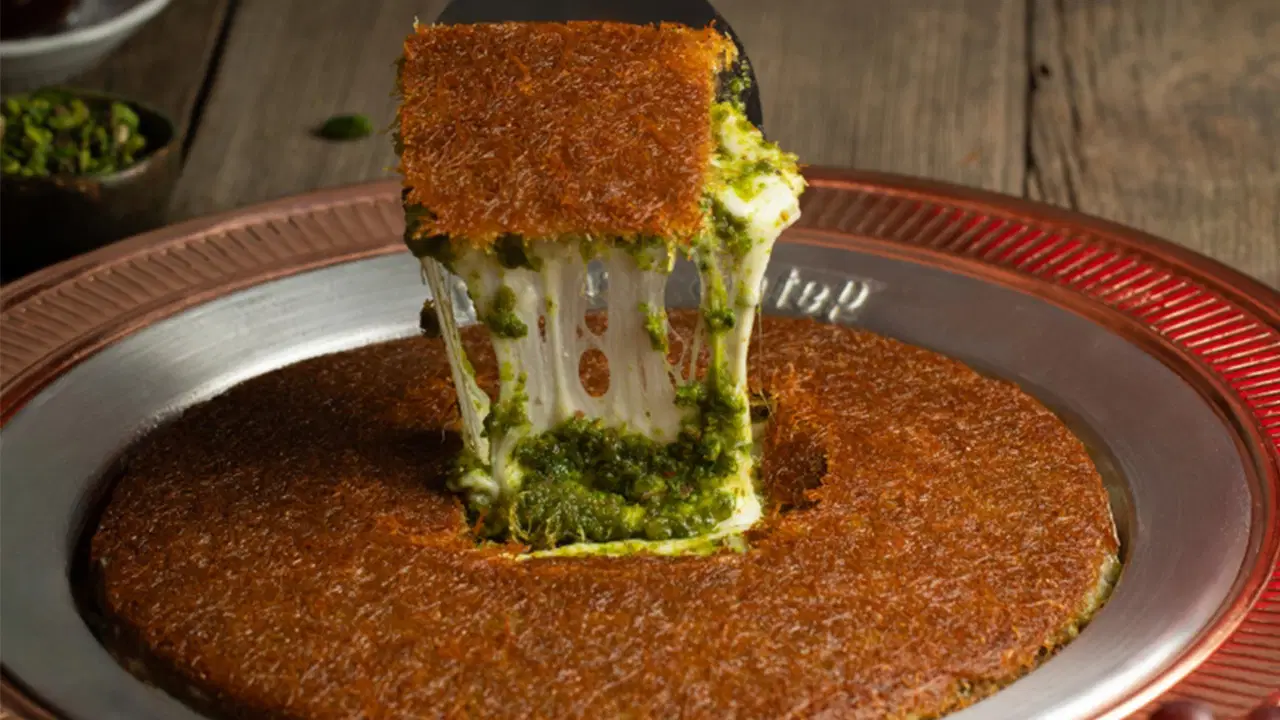 Dünyanın en iyi tatlısı: Hatay künefesi