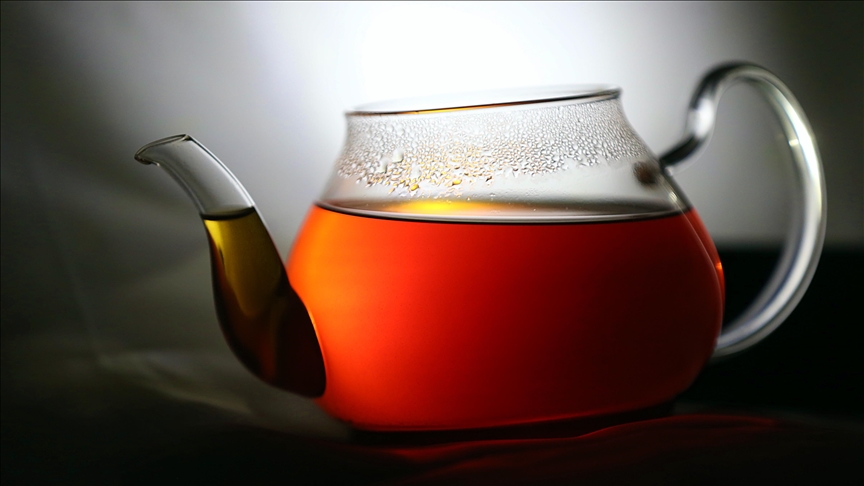 Araştırma: Çay içmek 65 yaş üstü kadınların kemiklerine iyi geliyor